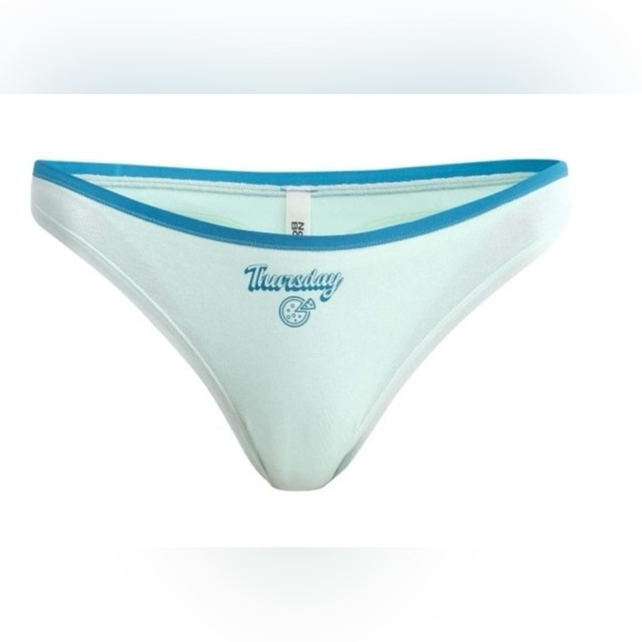 No Boundaries Mid Rise Colorful
Thong Panties - 7 Pack. NWT. Size S (4-6) - Picture 6 of 12